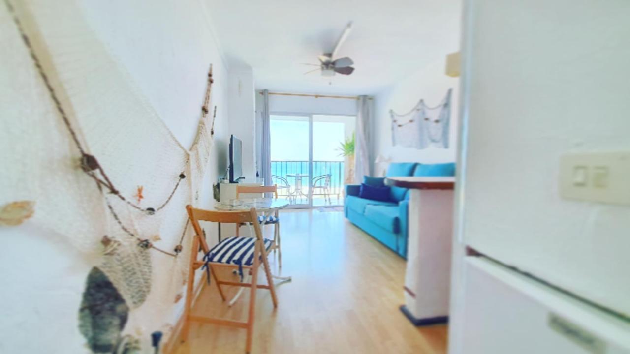 Cozy Beach-Front Studio With Amazing Sea View Empuriabrava Exterior photo